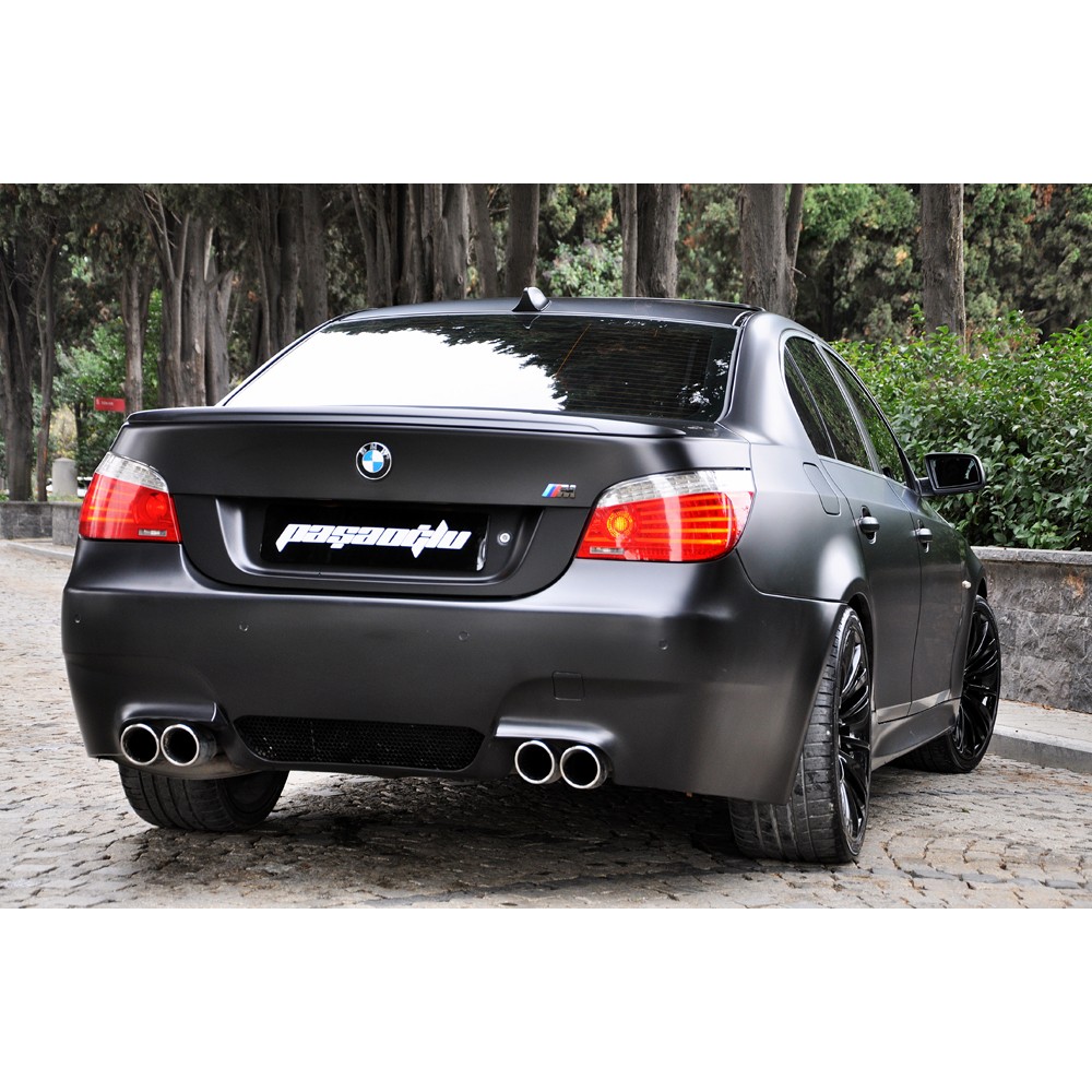 BMW - E60 5 Serisi M5 Body Kit 2003-2010