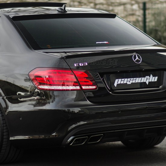 Mercedes Benz - W212 E Sedan E63 AMG Cam Üstü Spoiler