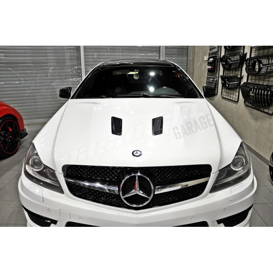 Mercedes Benz - W204 C63 AMG Black Edition Kaput 2011-2014